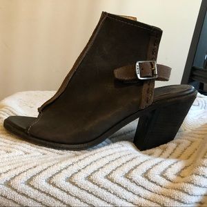 FRYE Izzy Artisan Sling Mule